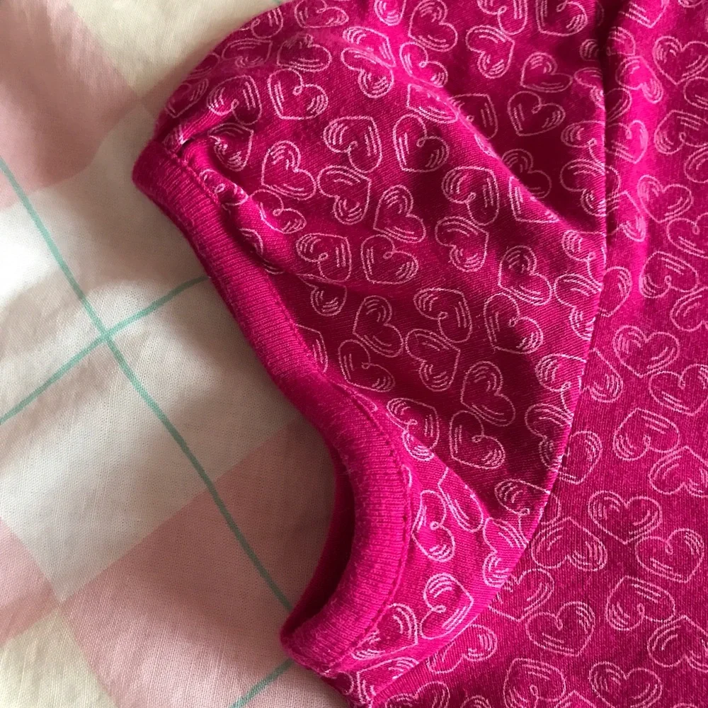 Pink w/hearts XL/XS adult cap sleeves top